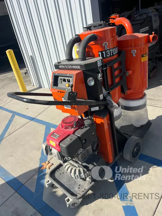 2022 Husqvarna T4000P SC Vacuum