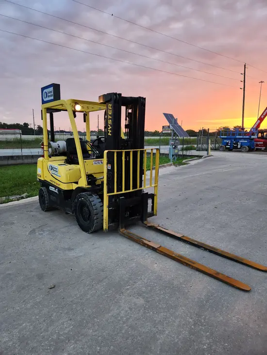2022 HYSTER H50XT Warehouse Forklift