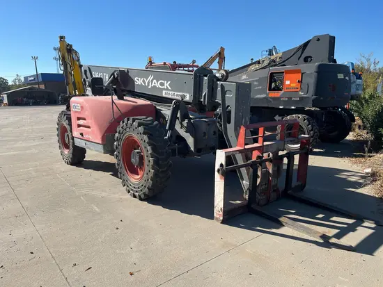 2018 Skyjack SJ643TH Forklift
