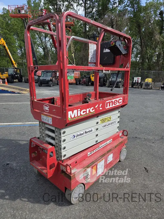 2019 MEC MICRO 19 Scissor Lift