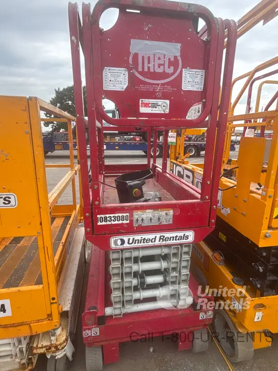2018 MEC MICRO 19 Scissor Lift