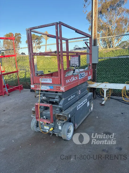 2017 Skyjack SJIII3219 Scissor Lift