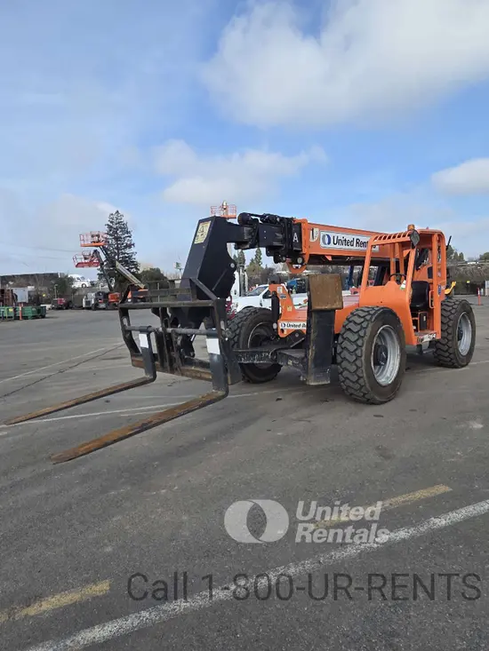2018 SKYTRAK 10054 Forklift