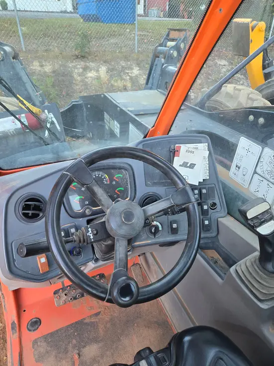 2019 JLG 1055 Forklift