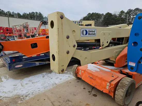 2016 JLG E450AJ Articulating Boom Lift