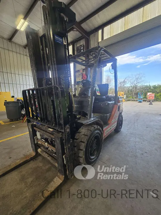 2021 Toyota 8FDU30 Warehouse Forklift