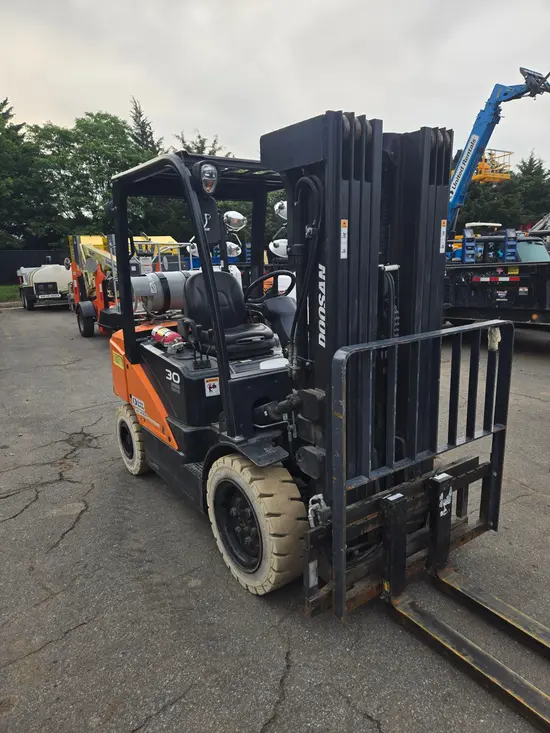 2019 Doosan G30P-7DF Warehouse Forklift