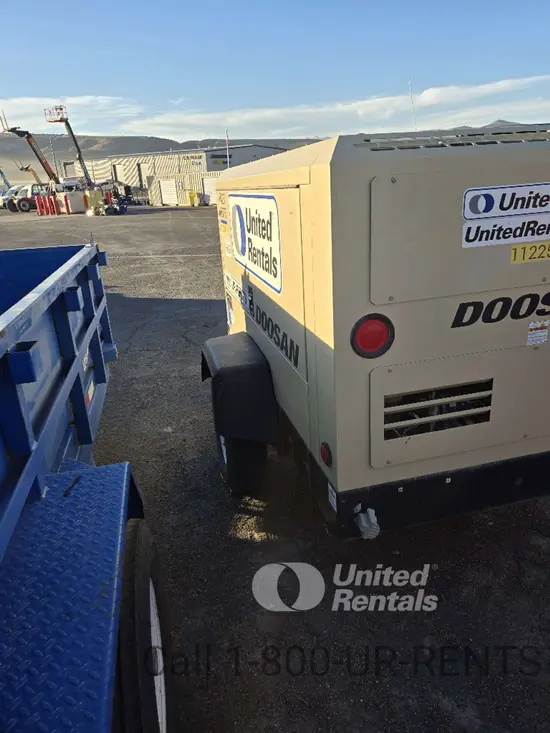 2021 Doosan P425/HP375WCUT4 Air Compressor