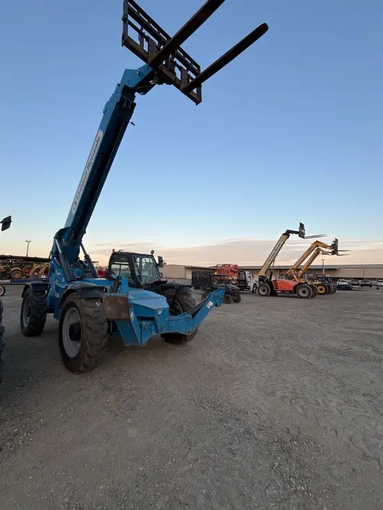 2017 Genie GTH-1056 Forklift