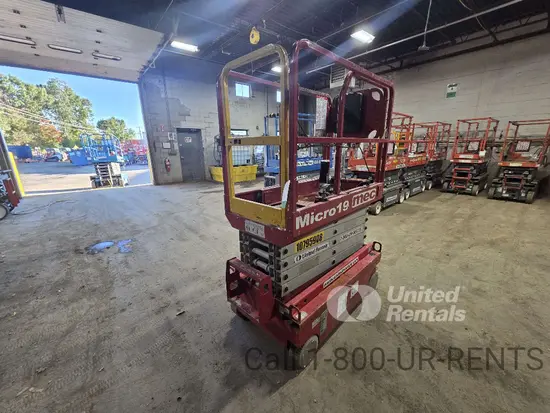 2018 MEC MICRO 19 Scissor Lift