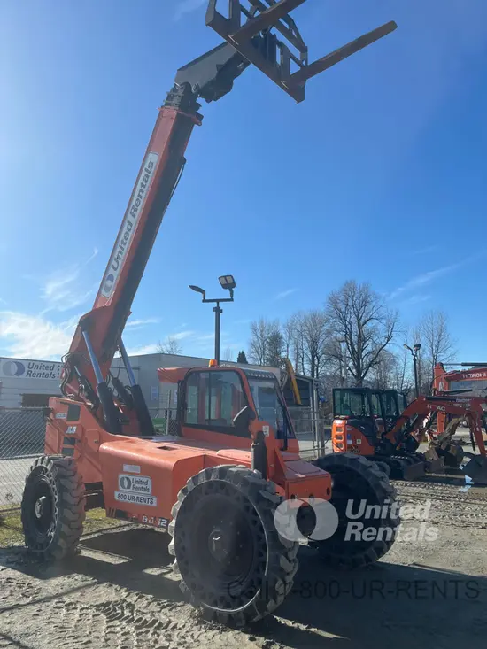 2018 SKYTRAK 8042 Forklift