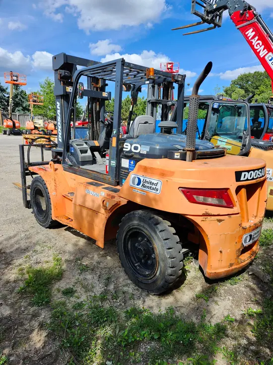 2018 Doosan D90S-7 Warehouse Forklift