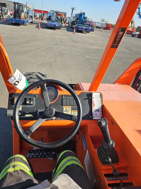 2017 SKYTRAK 6042 Forklift