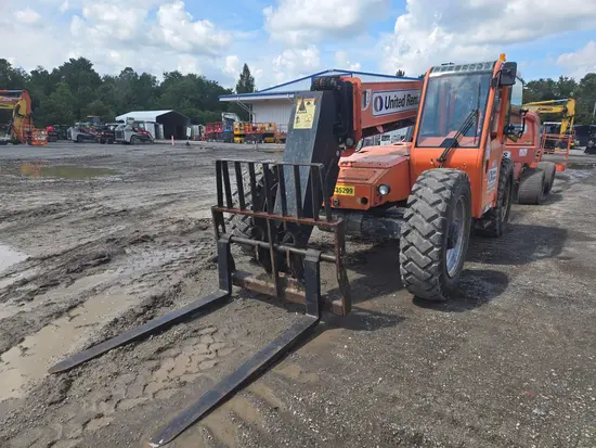 2018 SKYTRAK 8042 Forklift