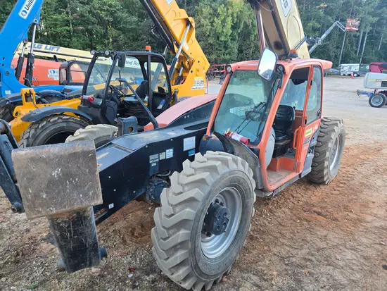 2019 JLG 1055 Forklift