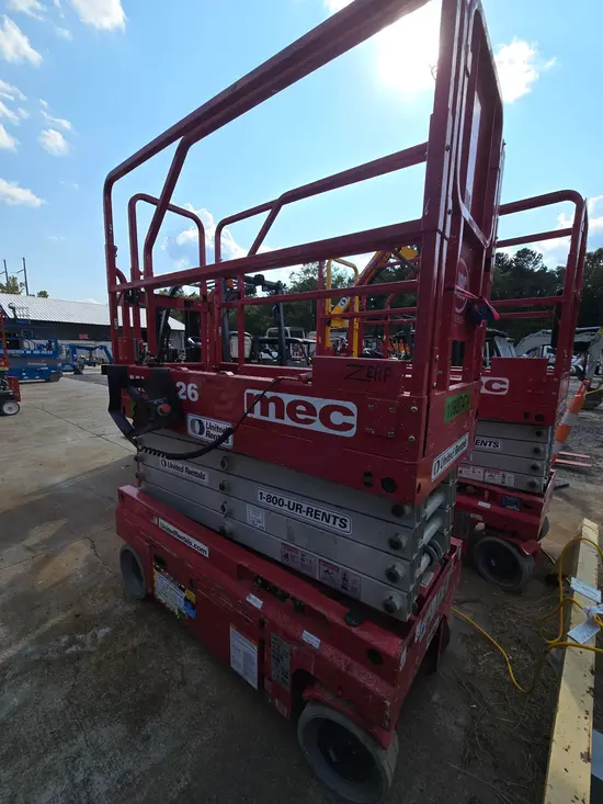 2019 MEC MICRO 26 Scissor Lift