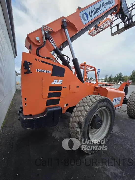 2018 SKYTRAK 8042 Forklift