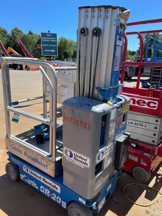 2018 Genie GR-20 Self-Propelled One-Person Lift