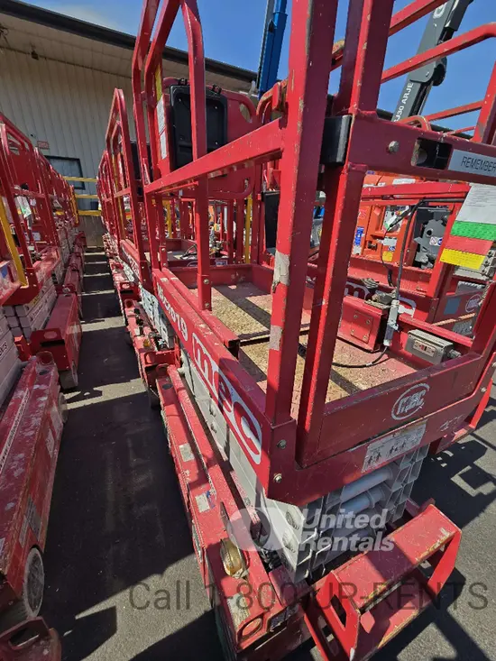 2018 MEC MICRO 19 Scissor Lift