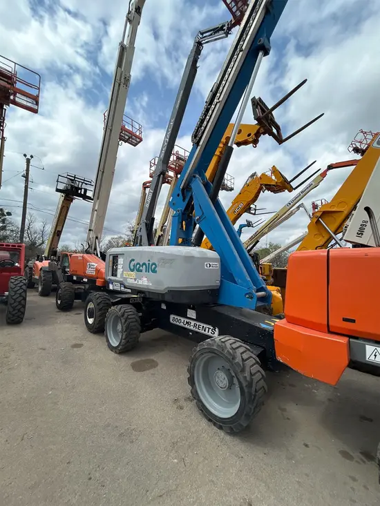 2018 Genie S-60X Boom Lift