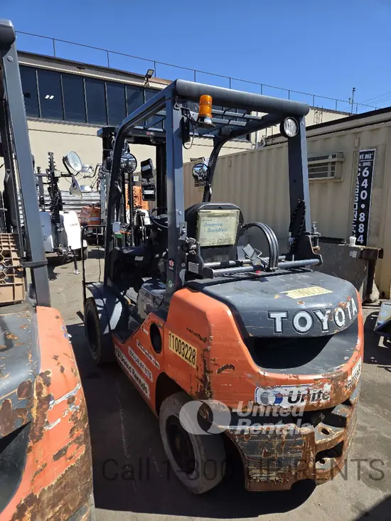 2019 Toyota 8FGU25 Warehouse Forklift