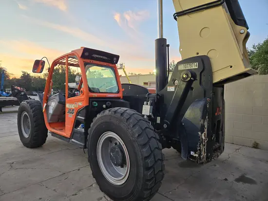 2018 JLG 1055 Forklift