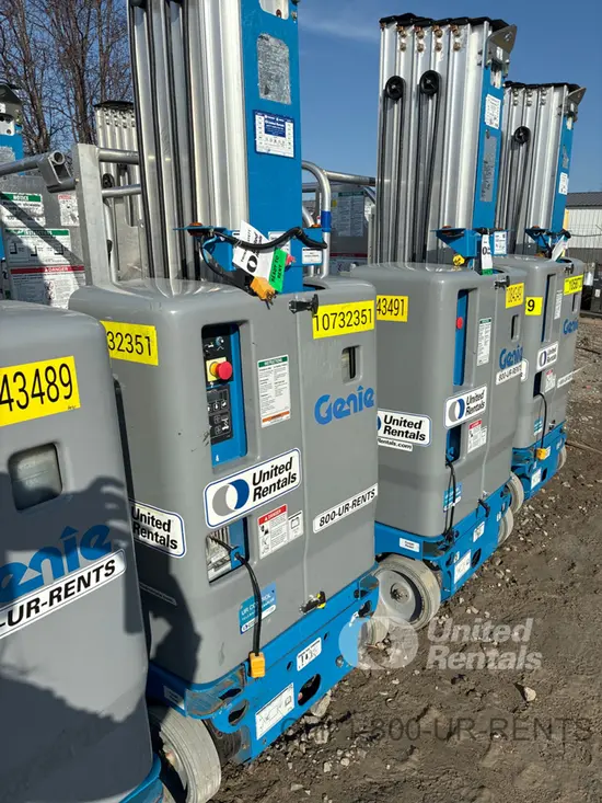 2018 Genie GR-20 Self-Propelled One-Person Lift