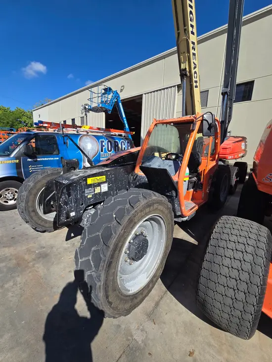 2018 JLG 742 Forklift