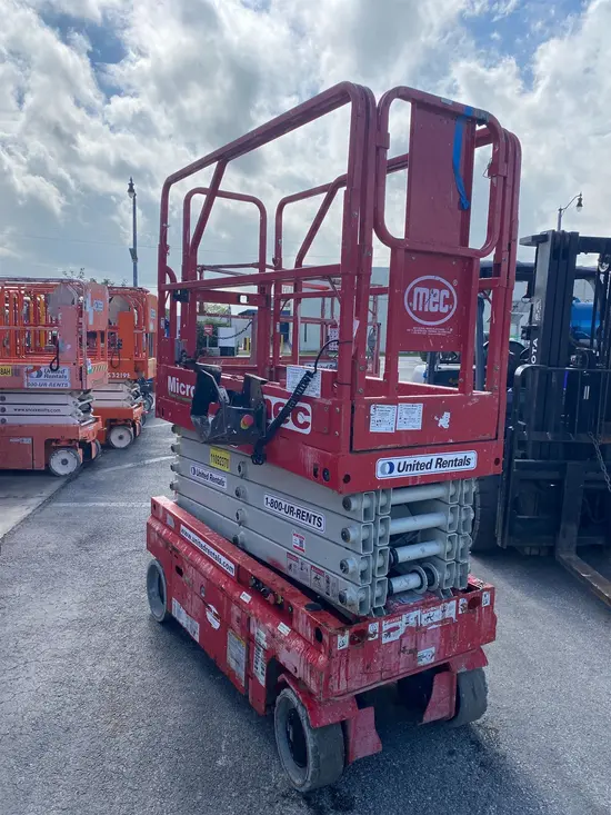 2020 MEC MICRO 26 Scissor Lift