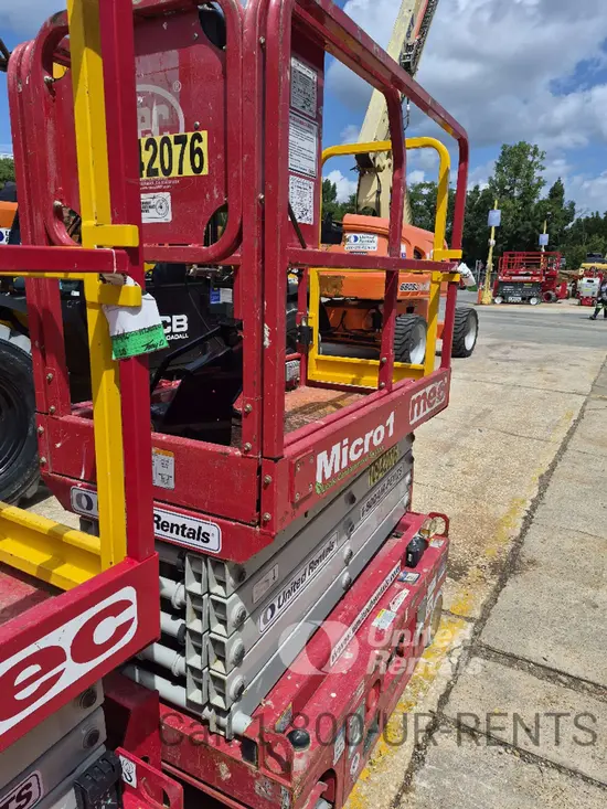 2019 MEC MICRO 19 Scissor Lift