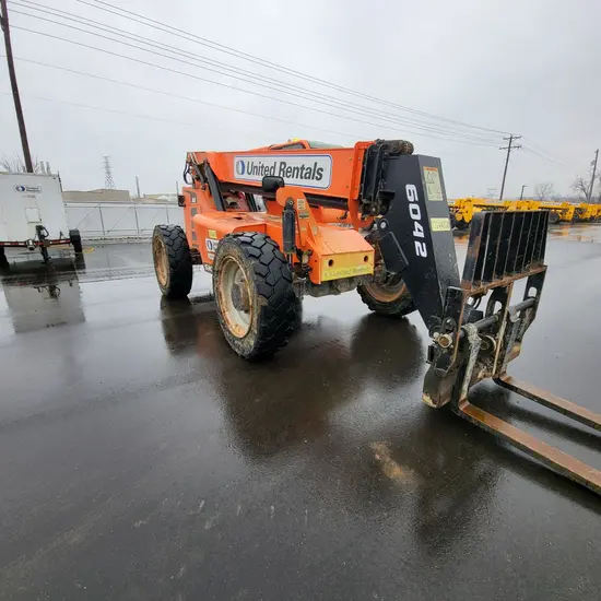 2021 SKYTRAK 6042 Forklift