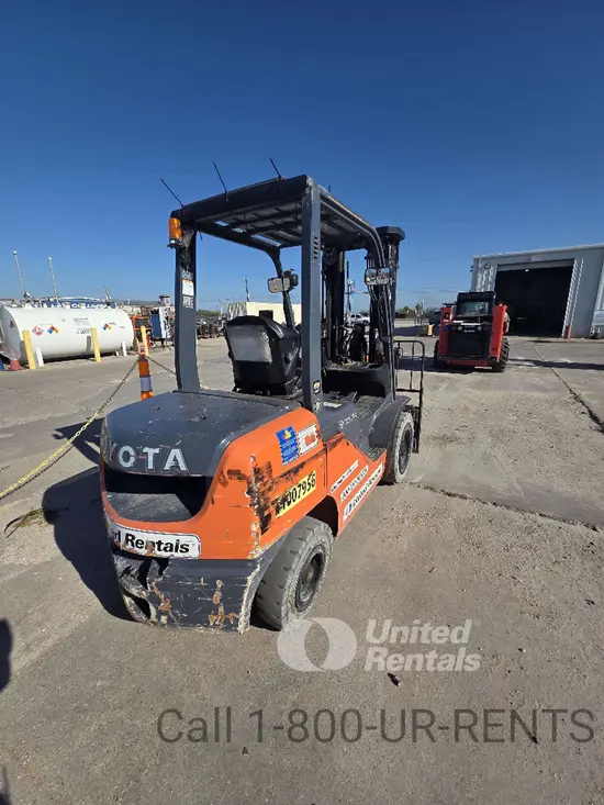 2019 Toyota 8FDU30 Warehouse Forklift