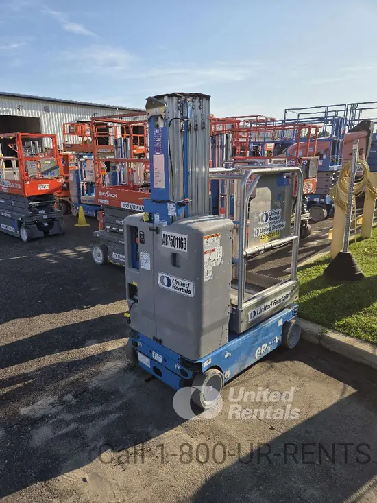 2018 Genie GR-20 Self-Propelled One-Person Lift