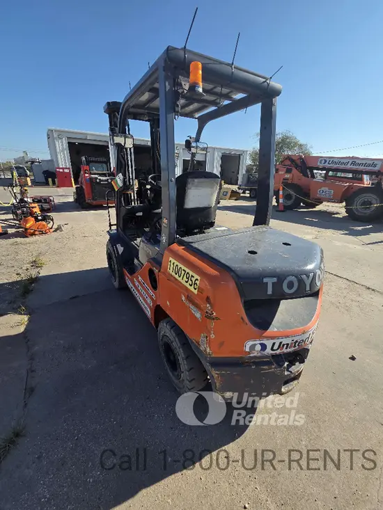 2019 Toyota 8FDU30 Warehouse Forklift