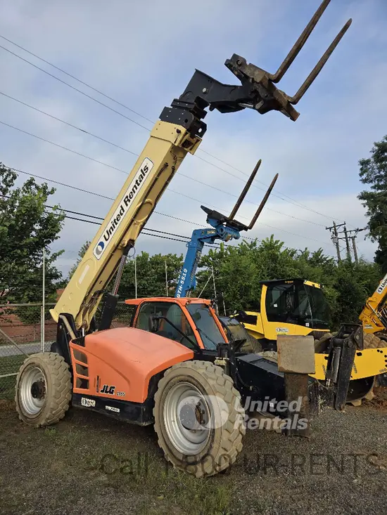 2018 JLG 1055 Forklift
