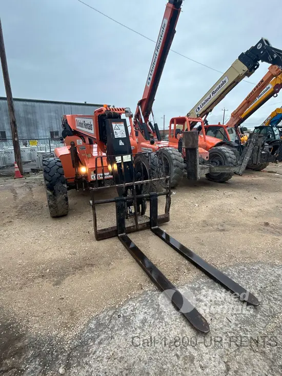 2018 SKYTRAK 6042 Forklift