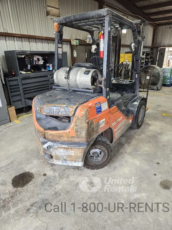 2020 Toyota 8FGU30 Warehouse Forklift