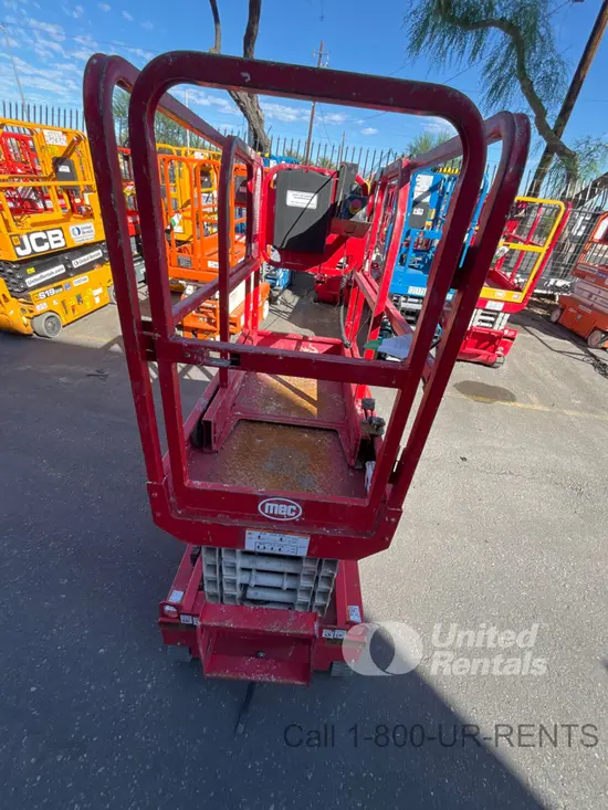 2018 MEC MICRO 19 Scissor Lift