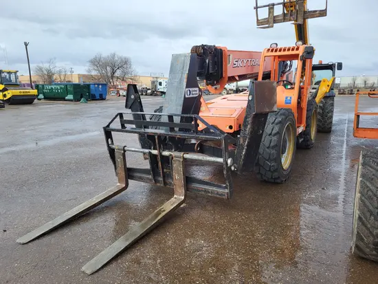 2017 SKYTRAK 10054 Forklift