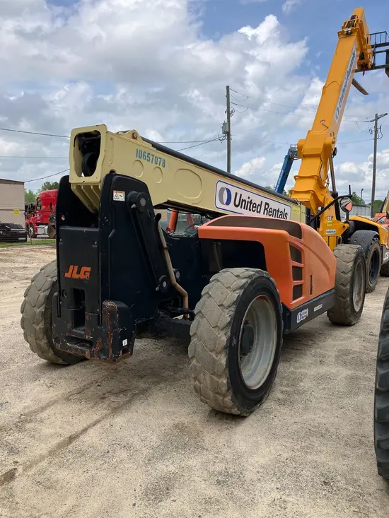 2017 JLG 742 Forklift