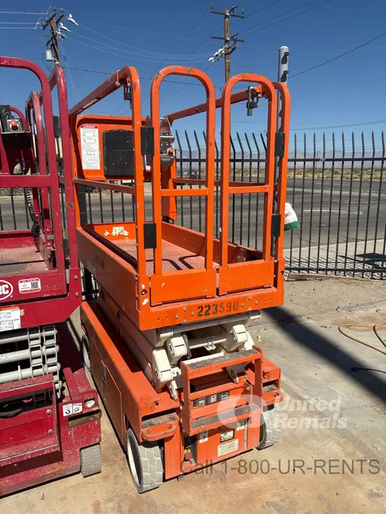 2019 Snorkel S3219E Scissor Lift