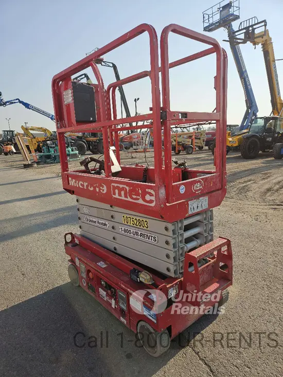 2018 MEC MICRO 19 Scissor Lift