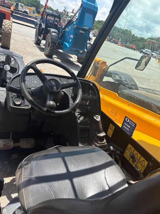 2021 JCB 507-42 Forklift
