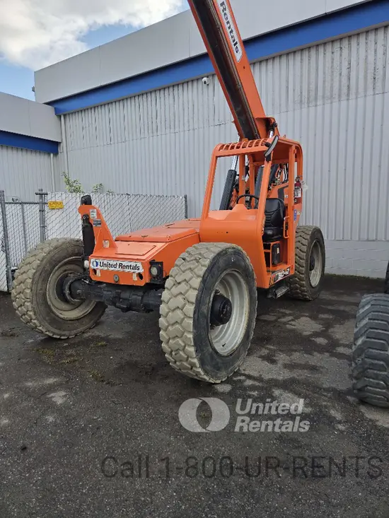 2018 SKYTRAK 8042 Forklift