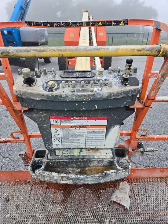 2017 JLG 800S Boom Lift
