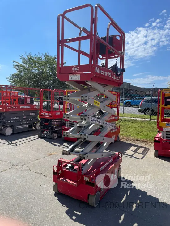 2018 MEC MICRO 19 Scissor Lift