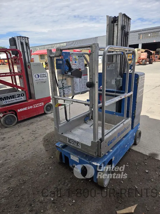 2018 Genie GR-20 Self-Propelled One-Person Lift