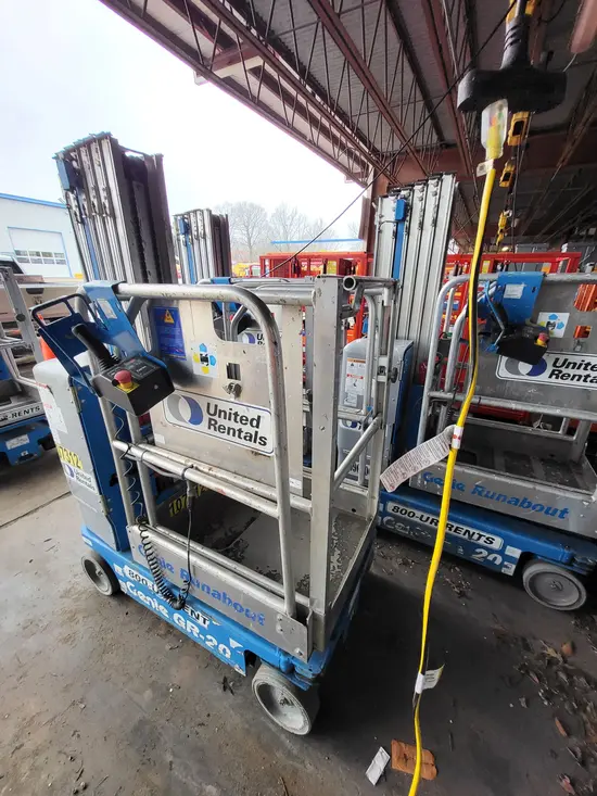 2018 Genie GR-20 Self-Propelled One-Person Lift