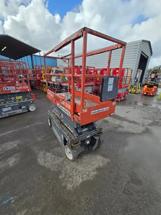 2018 Skyjack SJIII3219 Scissor Lift