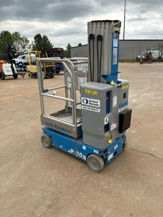2018 Genie GR-20 Self-Propelled One-Person Lift